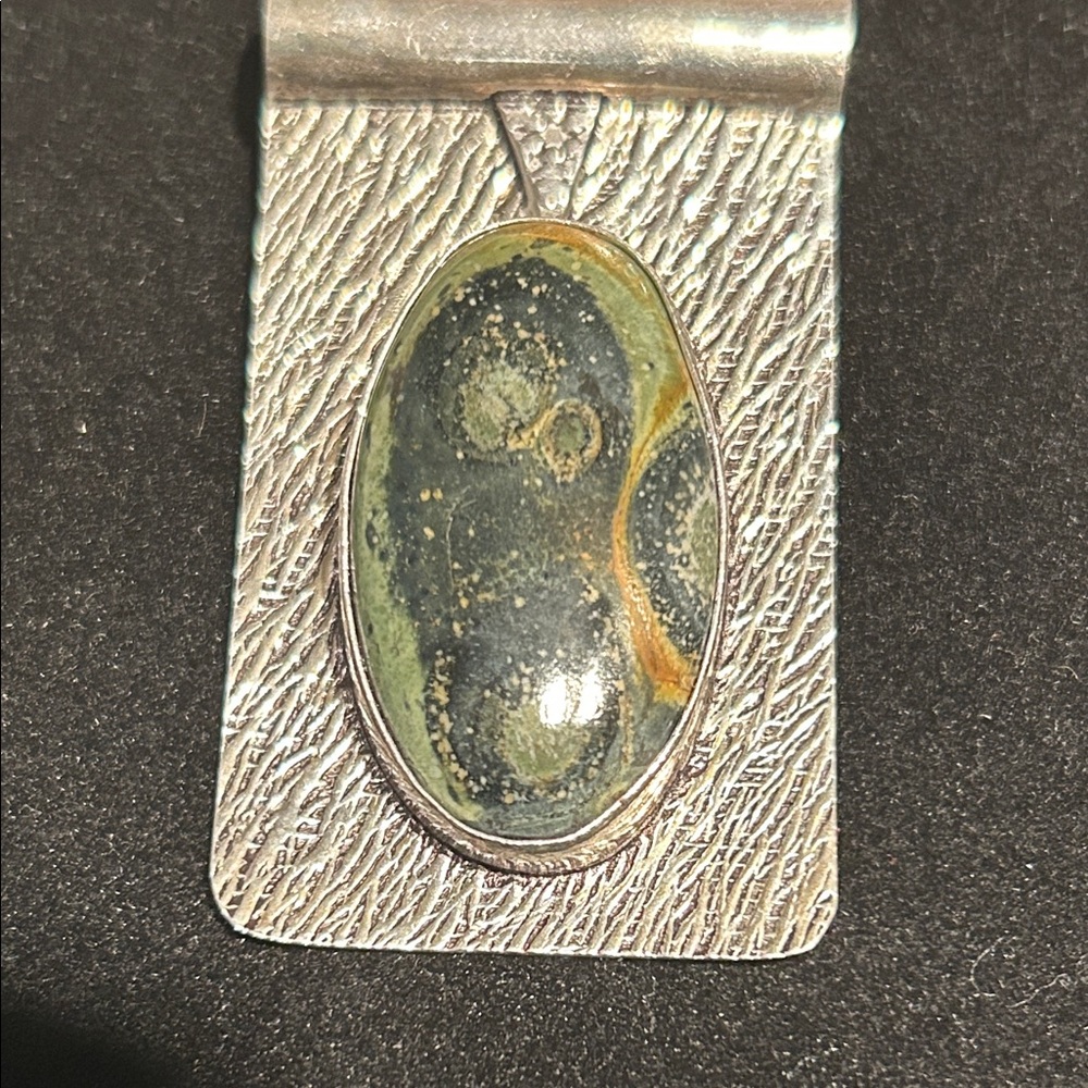 Brutalist design style pendant. Silver - Picture 3 of 6